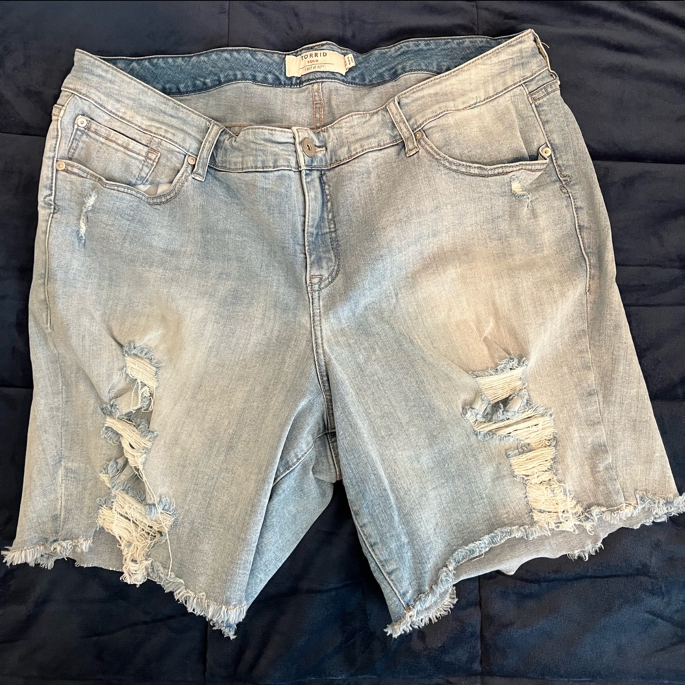Torrid Jean Bermuda shorts